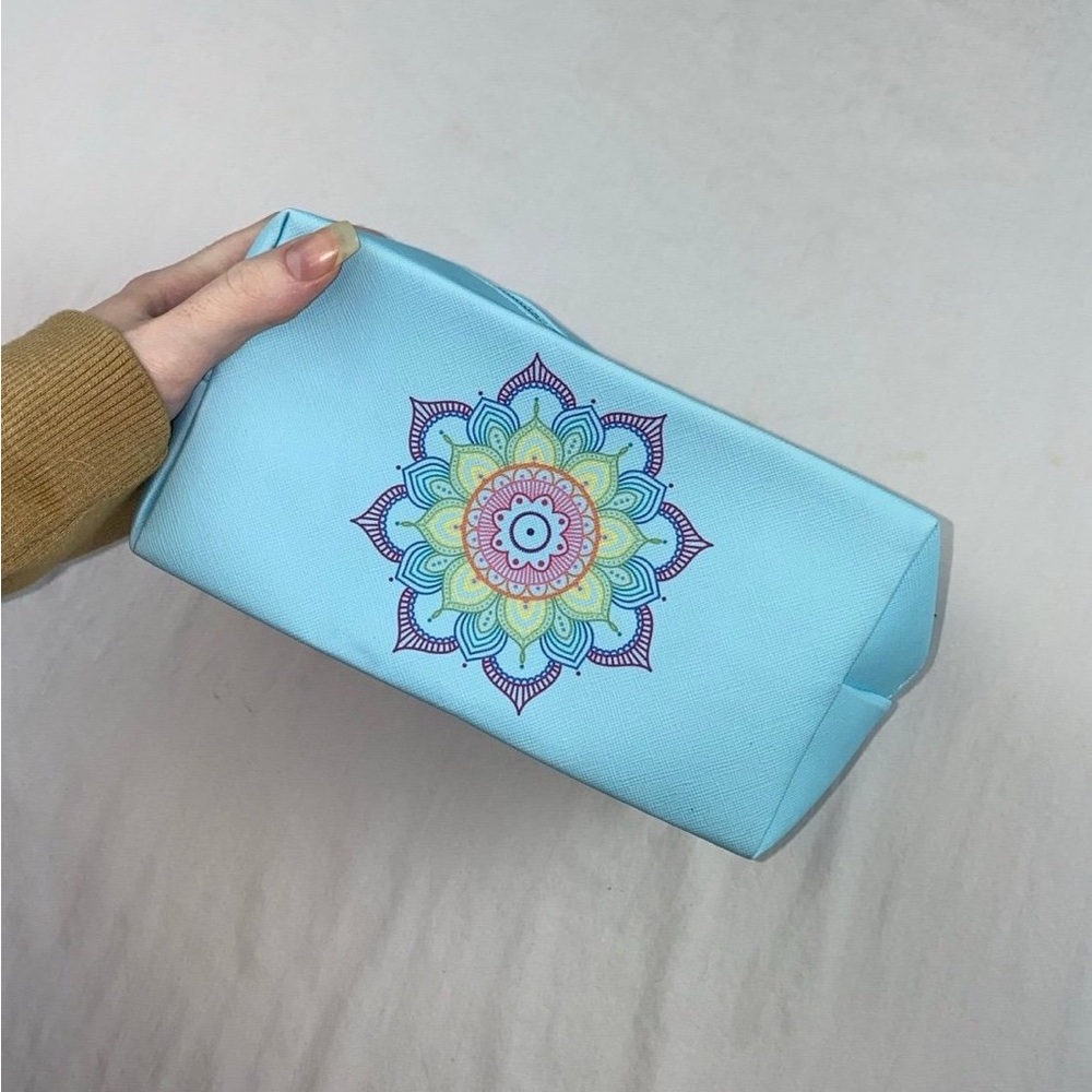 NEW Cosmetic bag